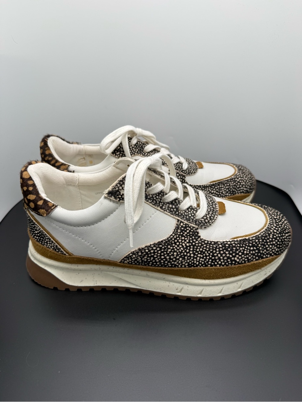 Madewell Kickoff Sneakers - Women’s 8.5 - Picture 3 of 11